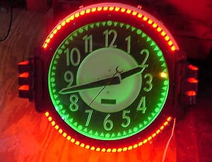 Rare Vintage neon Clock made by Federal Neon Clock Company..... Vintage Signs